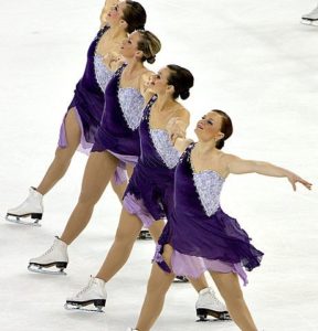 Sheri Moir competing on Nexxice at the 2007 World Championships (second from right).